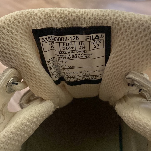 Chunky Fila Sneakers - Picture 9 of 9